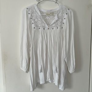 Women’s White Blouse